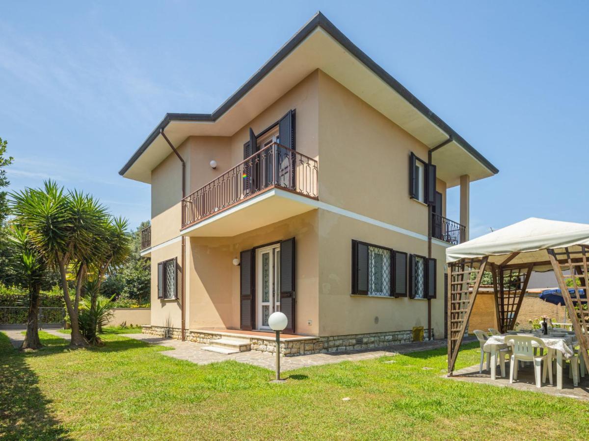 Holiday Home Antonia By Interhome Marina di Pietrasanta Exterior photo